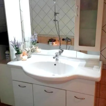One Bedroom Appartement With Enclosed Garden And Wifi At Kontokali 3 Km Away From The Beach *